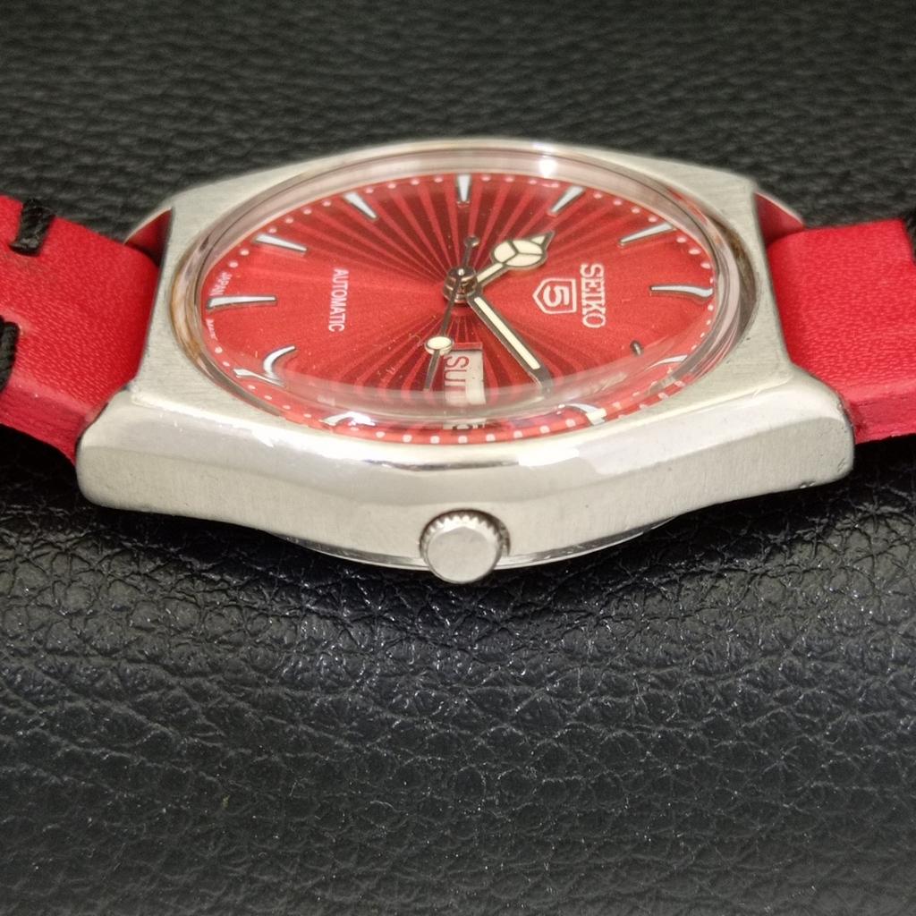 VINTAGE SEIKO 5 AUTOMATIC 6309A JAPAN MENS RED COLOR DIAL WATCH A701454-5 R206b-a701454