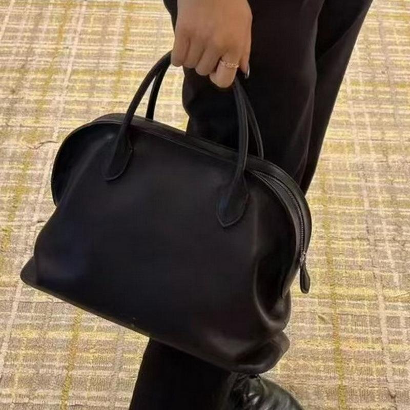 

2025 Новая кожаная женская сумка первый слой кожа swift плиссированная сумка-боулинг легкая роскошь большая вместимость портативная сумка через плечо 30 * 22 * 10CM (without pendant)