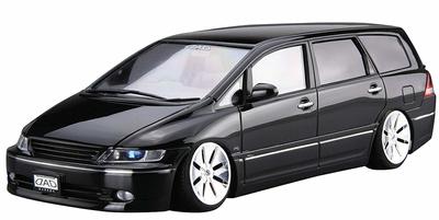 Aoshima Bunka Kyozaisha Séria Tuningové autá Honda RB1 Odyssey 2003 Plastový model 1/24 č.17 D.A.D