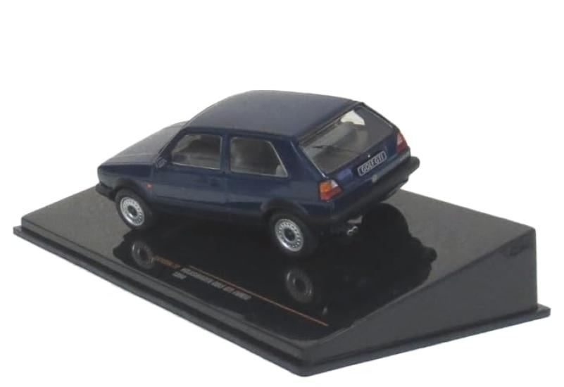 Ixo 143 Volkswagen Golf GTI MK2 1984 Metalicky modrá Hotový výrobek