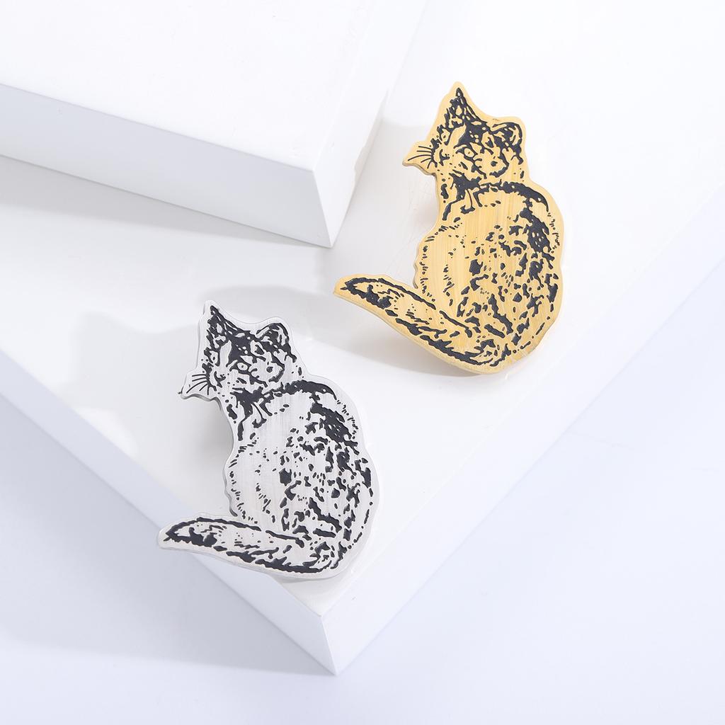 Gold Stainless Steel Cute Kitten Small Collar Pin Anti-Light Brooch, Now