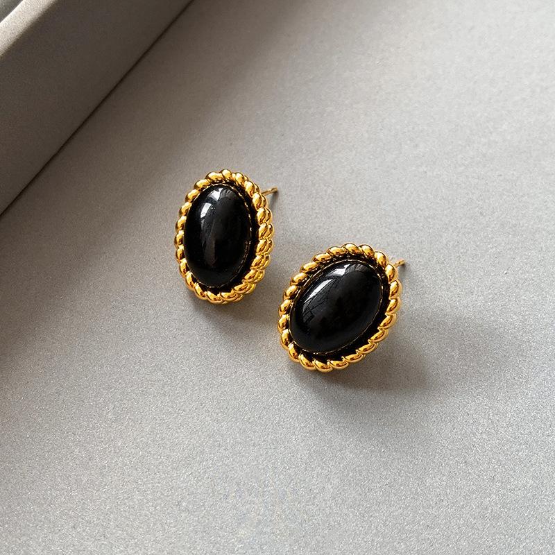 Vintage Black Agate Natural White Fritillary Earrings Necklace Femininity Clavicle Chain Silver Needle Earrings