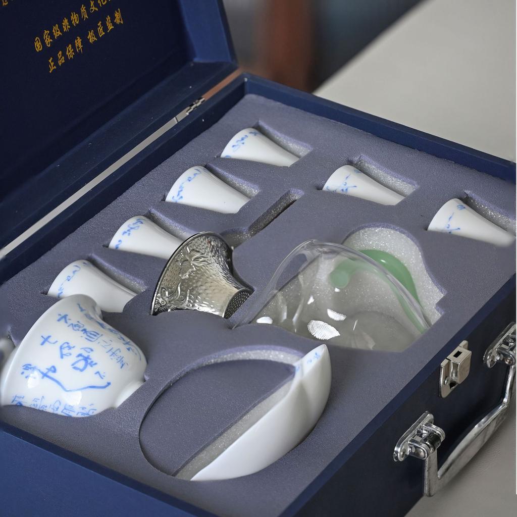 White Porcelain Seven Bowls Of Tea Poetry Kung Fu Tea Set Cover Bowl Set Simple Landscape Ceramic Cover Bowl Tea Cup Complete Set Gift Box Packaging