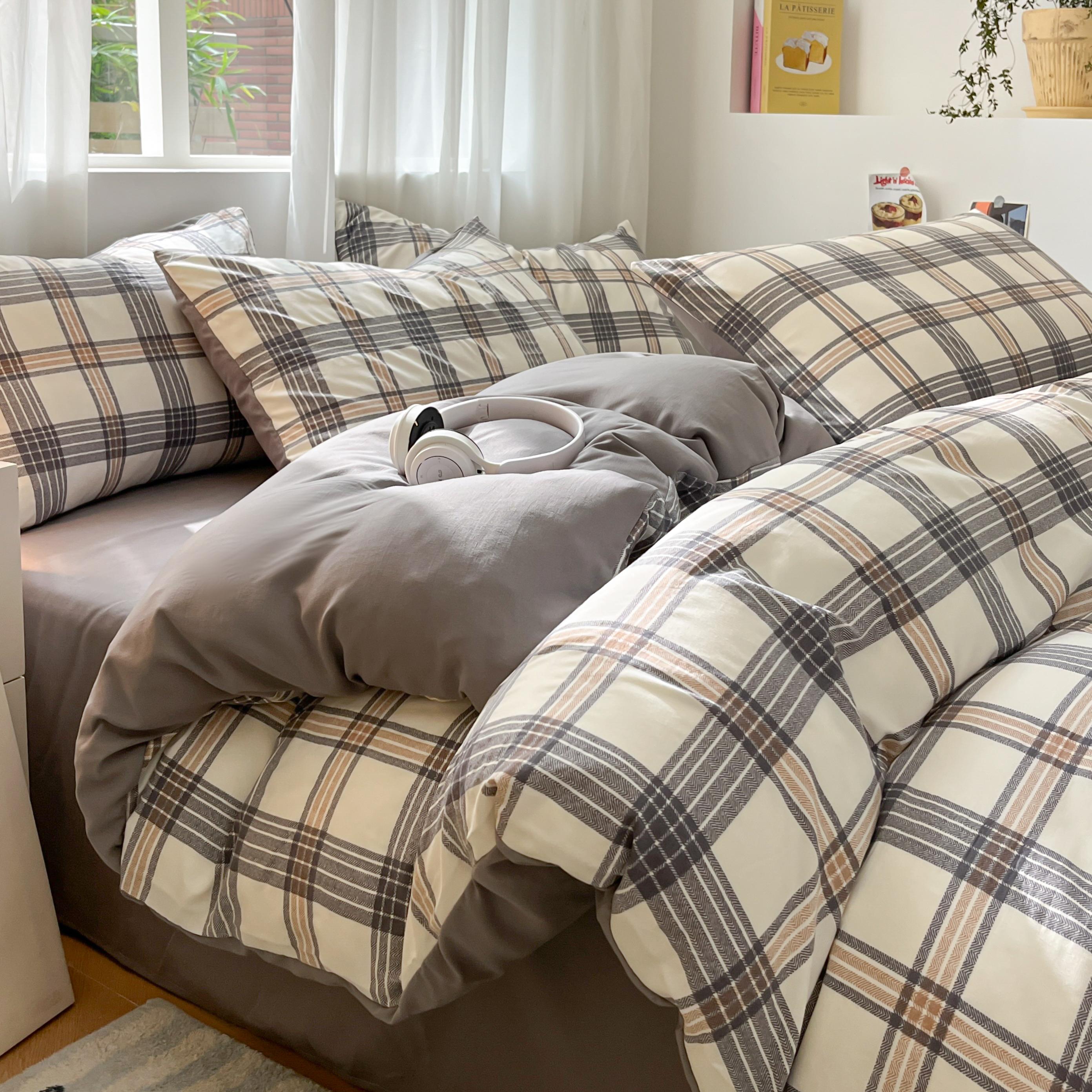 

Modern Minimalist Plaid Duvet Cover 220x240 Soft Breathable All Season Queen Comforter Cover Single Piece Striped Quilt Covers 150x200cm