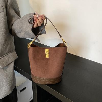 New Fashionable and Popular Bucket Bag Women's Urban Simple Commuting Versatile Handbag Lock Texture Shoulder Messenger Bag