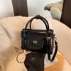 Portable Small Bag Women's New High-end Niche Messenger Bag Fashionable Versatile Small Square Bag