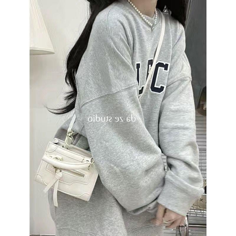 

Niche texture handbag bag women s 2024 tide spring and summer locomotive bag versatile ins messenger bag small square bag bag + shoulder strap білий