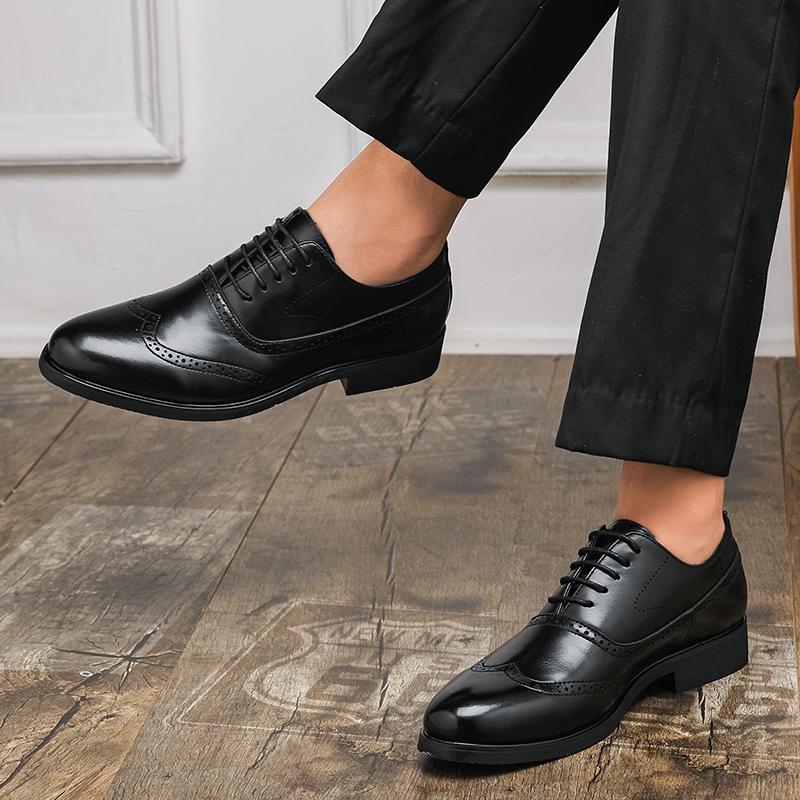 Fashion Large Size 38-48 Men Business Brogue Leather Shoes Men Casual Comfortable Breathable Office Leather Shoes Wedding Banquet Shoes