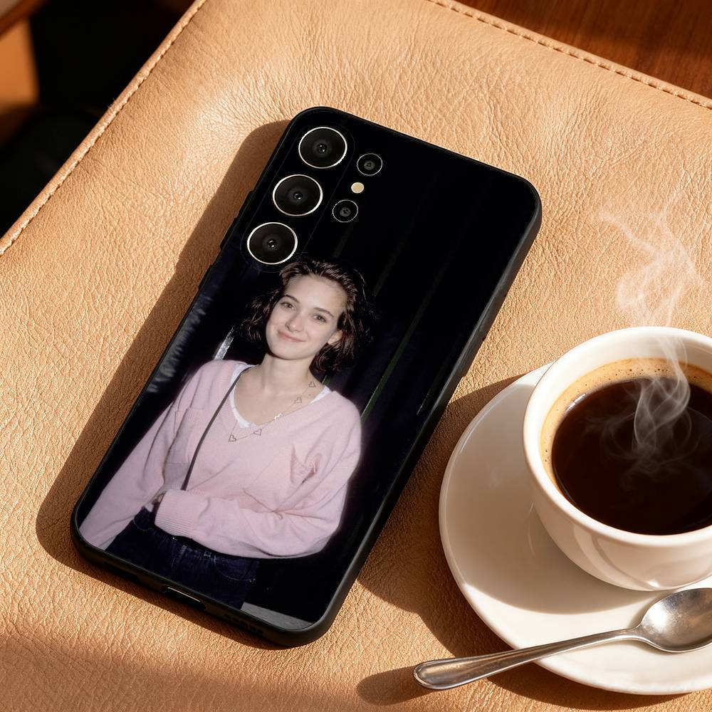 

W-Winona R-Ryder 90s Grunge Phone Case For Samsung S26,S25,24,23,22,30,21,10,9,Ultra,Plus,Lite,FE Soft Black Case Samsung S24ULTRA