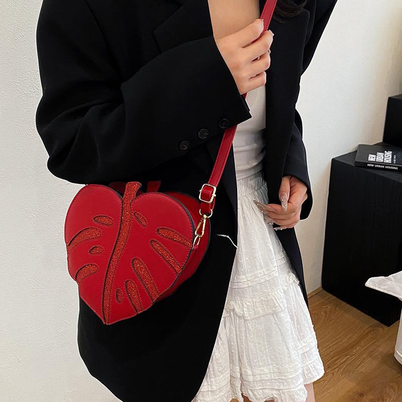 Leaf Shape Crossbody Bag Creative Brand Fashion Design Women Multiple Colors Elegant Mini Handbag Messenger Bag AVE