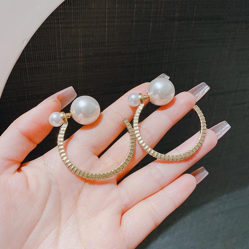 Line C Anti-pearl Earrings French Fashion Atmospheric Earrings Stud Earrings Temperament Earrings