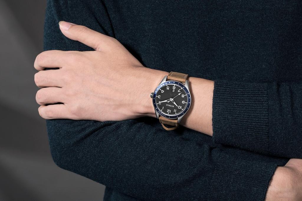 Montres RUIMAS Montre à Quartz Tendance Bracelet en Cuir Kaki Mâle Argent Noir Montre Étanche Homme