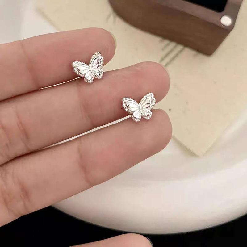 Raising Ear Holes, Small Stud Earrings for Women, Simple, Sweet, Small and Fresh Earrings, Niche Design, Versatile Earrings