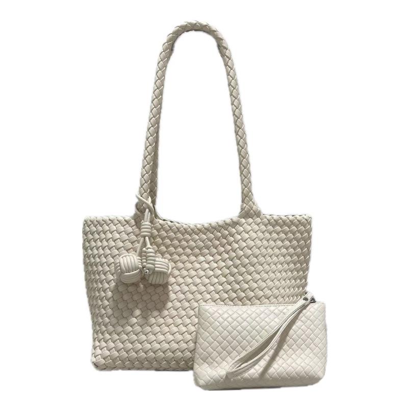Hand-Woven Large Capacity Women’s Bucket Tote - Spring/Summer 2026 Collection