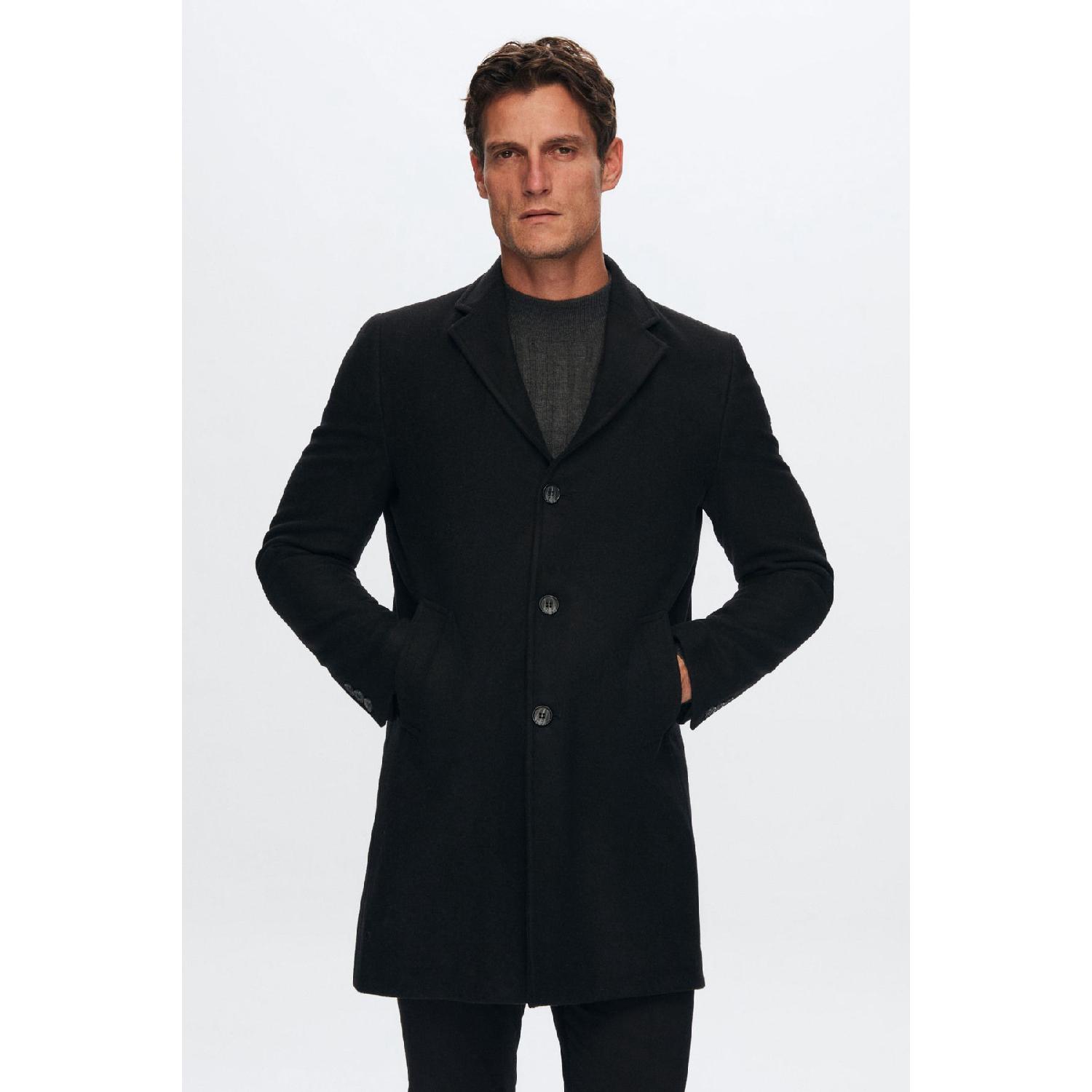 

Черное эластичное пальто обычного кроя с моно воротником 44 чёрный