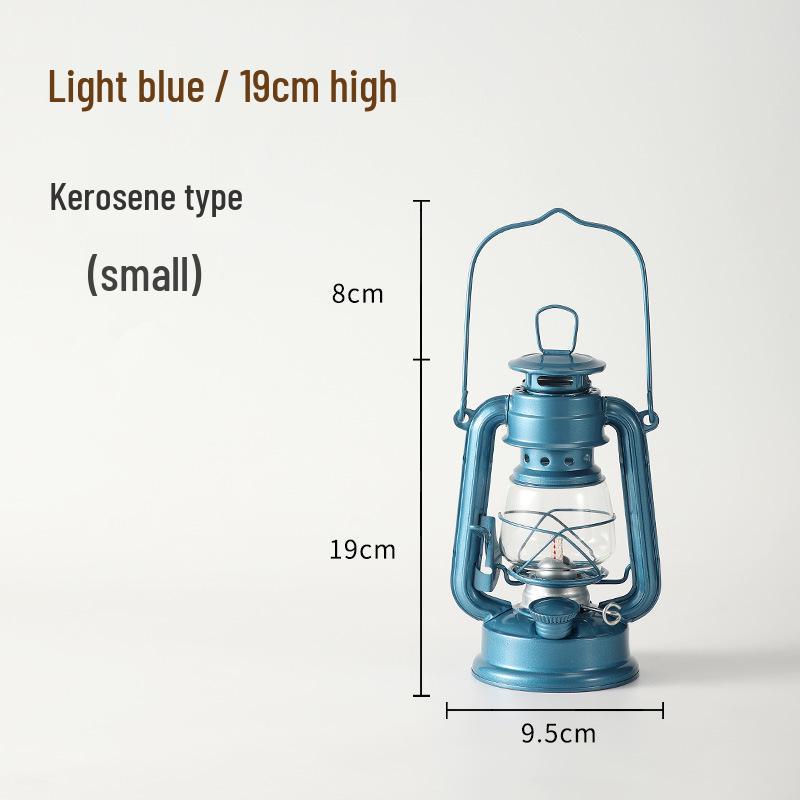 Retro Handheld Kerosene Lantern for Outdoor Camping and Decor