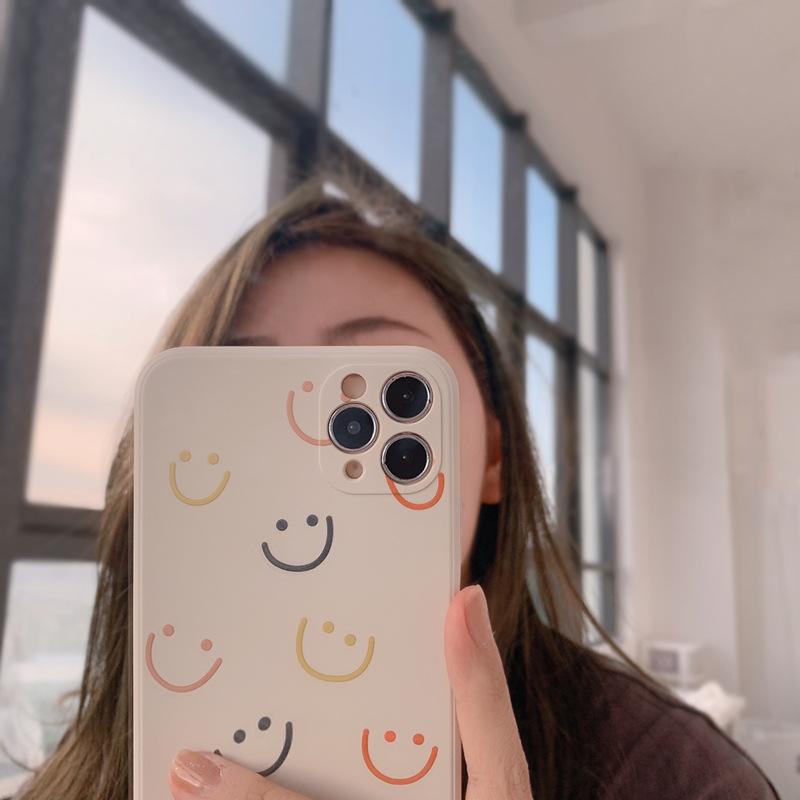 Simple Smiley Face 14pro Suitable for IPhone 15 IPhone Case 16 Silicone Case 13X/8 Soft 11