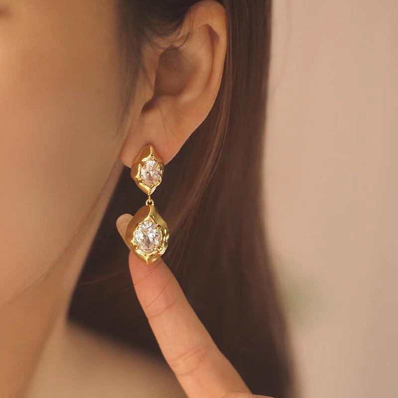 Huitan Delicate Women Gold Color Charming Drop Earrings for Luxury Wedding Anniversary Trendy Accessories Jewelry Gift with CZ