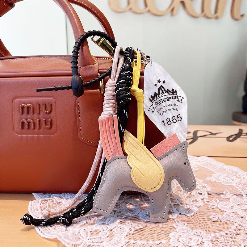 Retro Taxvalp Nyckelring med Miu-stil Chokladflätad Repsnodd