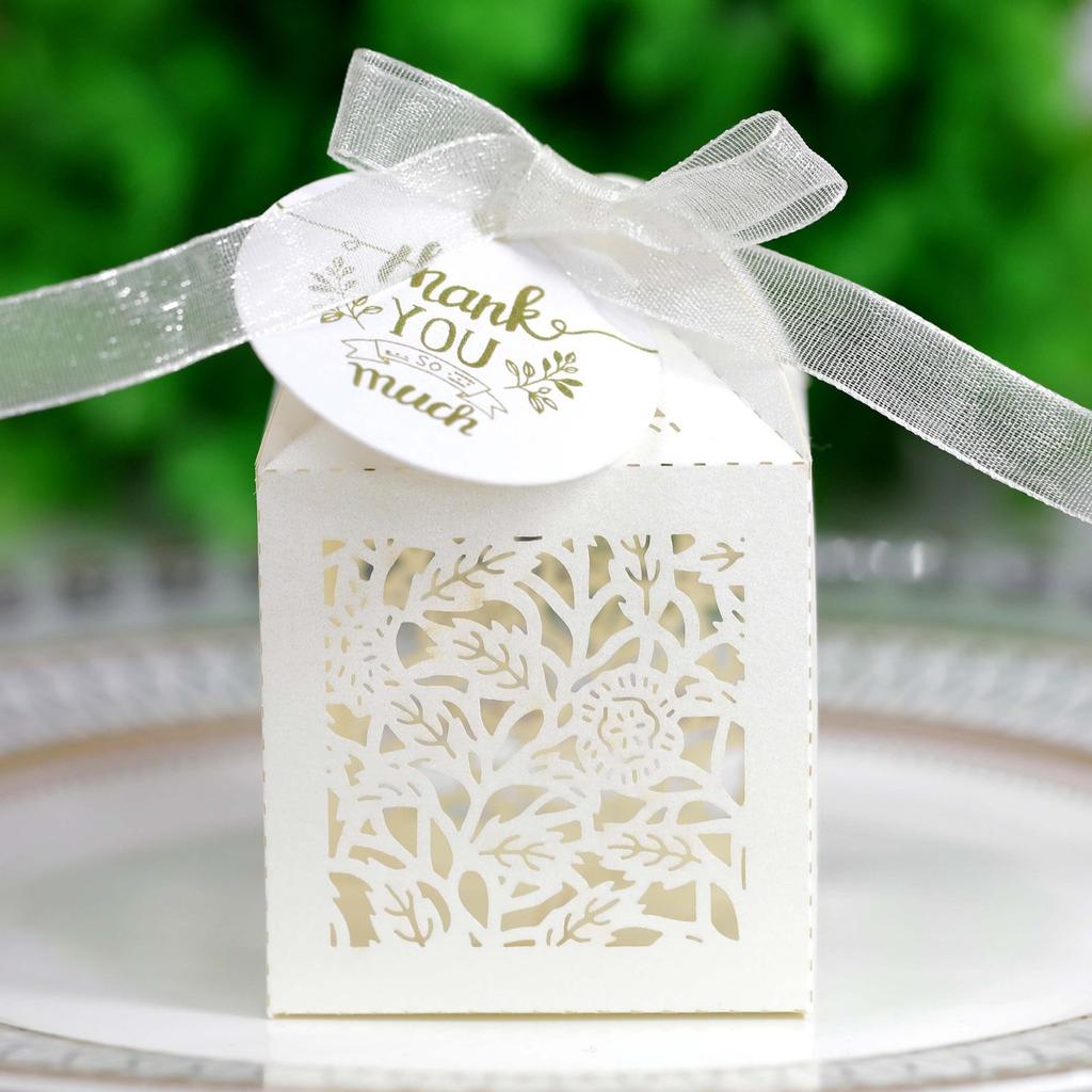 50 Stück Babyparty Süßigkeitenbox Hohle Rose Blume Geschenkbox mit Band für Valentinstag Hochzeitsdekoration Geburtstagsfeier