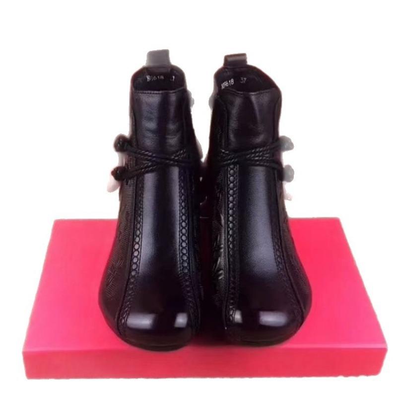 New Retro Martin Boots Autumn and Winter Single Boots Thick Heel Short Boots Women's Embossed Round Head Mother Cotton Boots