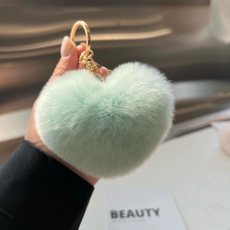 [Cute little love] Real Rex rabbit hair heart-shaped car keychain pendant ins hair pom-pom book bag pendant