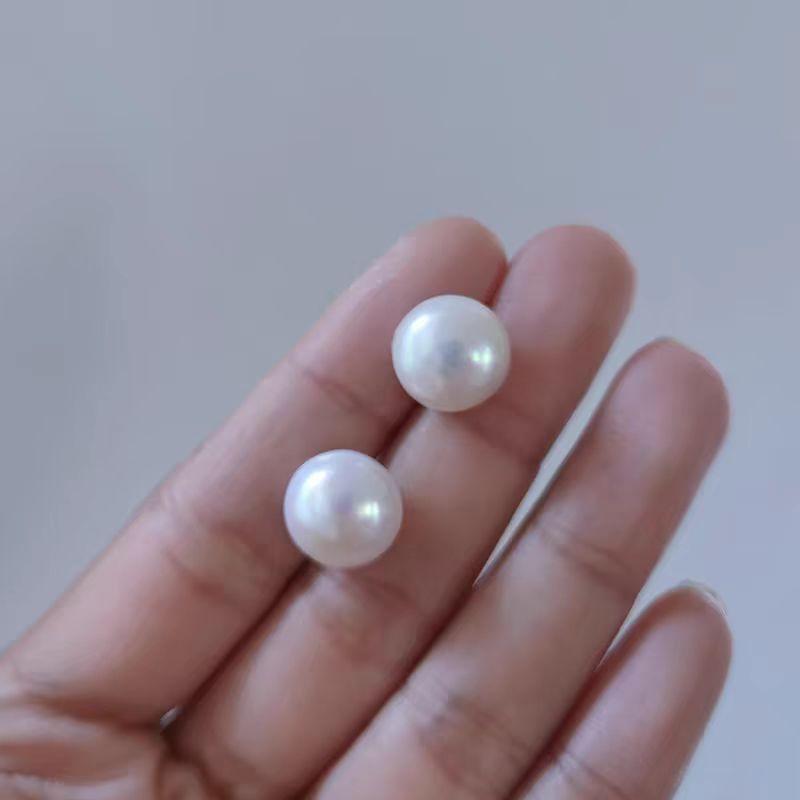 

Vintage C-Shaped Imitation Pearl Earrings for Women Unique Exquisite Gold Color Edged Hoop Earrings Luxury Jewelry Accessories