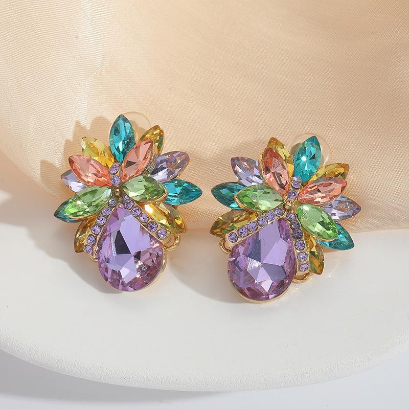 Alloy Flower Stud Earrings Women s Diamond Personality Earrings Celebrity Premium Dinner Party Crystal Earrings Earrings Pendant