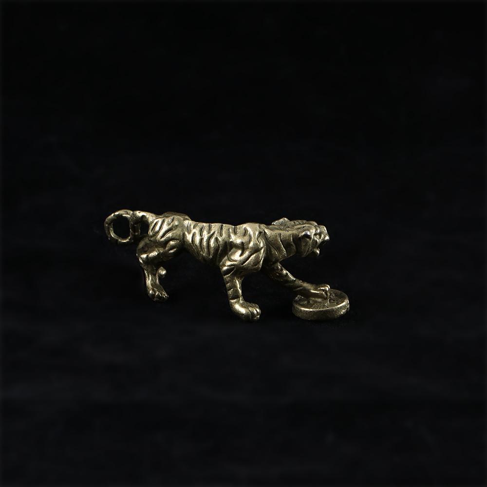 Goldener Schlüsselanhänger DIY Zink Zinklegierung Tierfigur Retro Handwerk Desktop Dekor Ornamente Tigerfigur