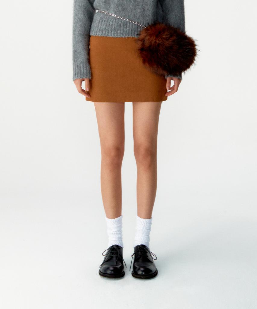 Kueoumeon Faux Suede Mini Skirt (Camel)