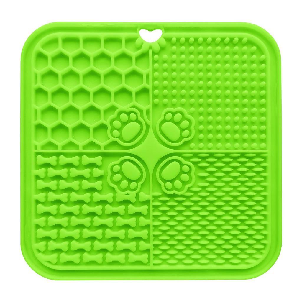Silicone Pet Licking Pad for Slow Feeding – Cat & Dog Suction Cup Mat