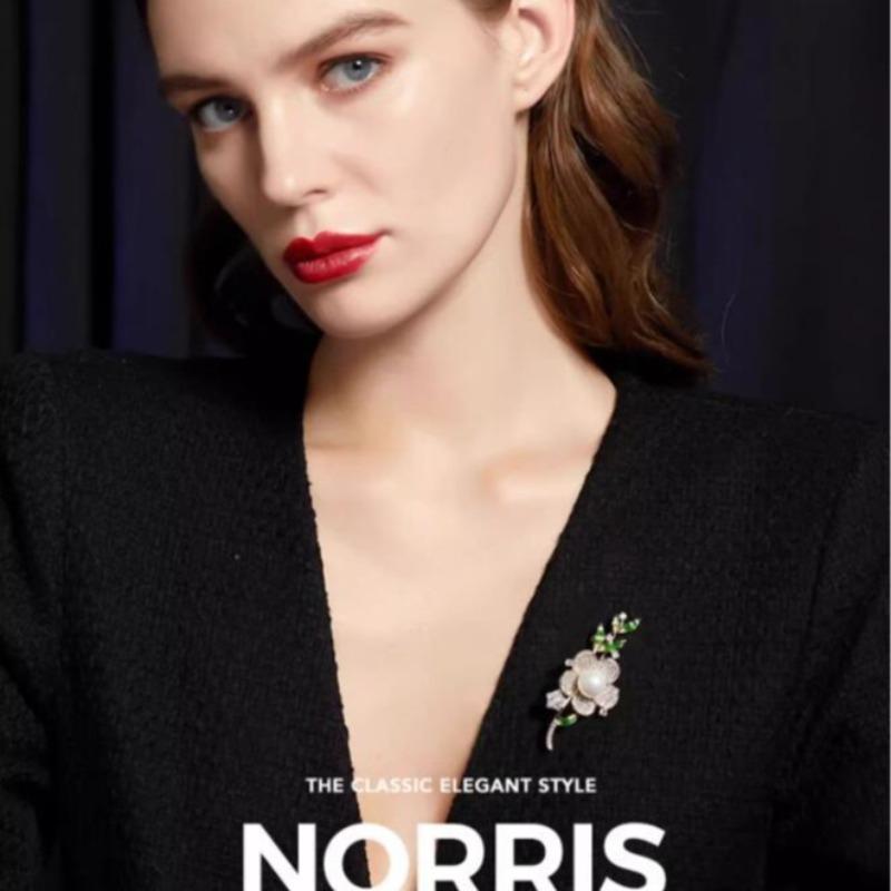 Fashion Rhinestone Flower Pearl Brooches for Women Clothing Coat Accessries Gift