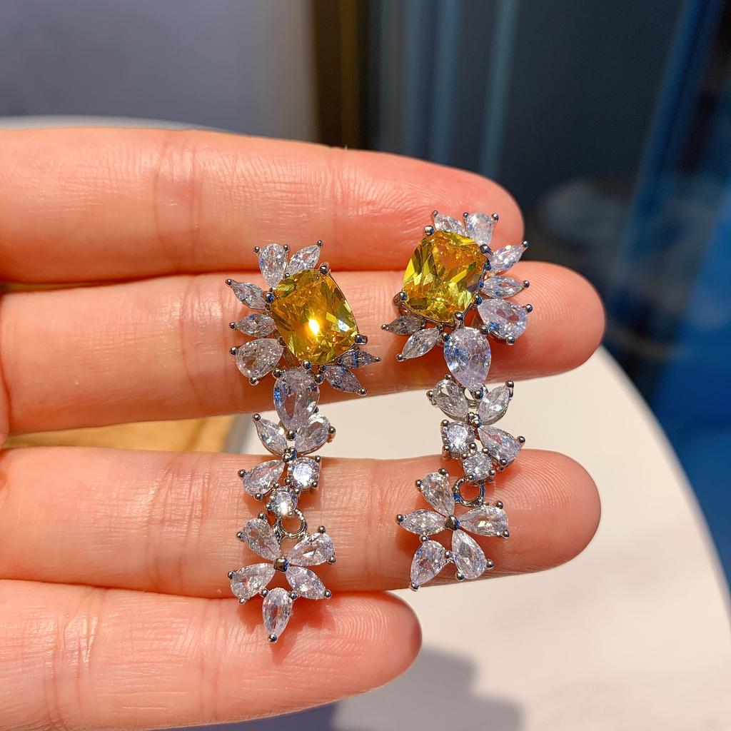 Clearance sale at a loss European and American light luxury petal zircon earrings earrings s111 silver needle fringed earrings jewelry