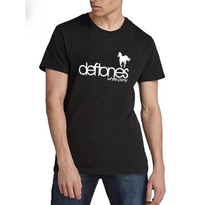 Europäische Größen Gedrucktes Buchstabenmuster Herren Freizeit Bequemer Stoff Tägliches Trend Kurzarmhemd, Schlicht und doch mit einem Hauch von Textur.