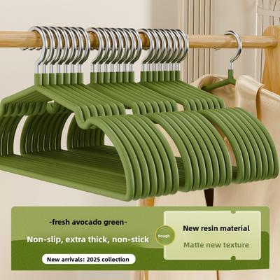 Pomůcky pro praní – Ramínka na oblečení