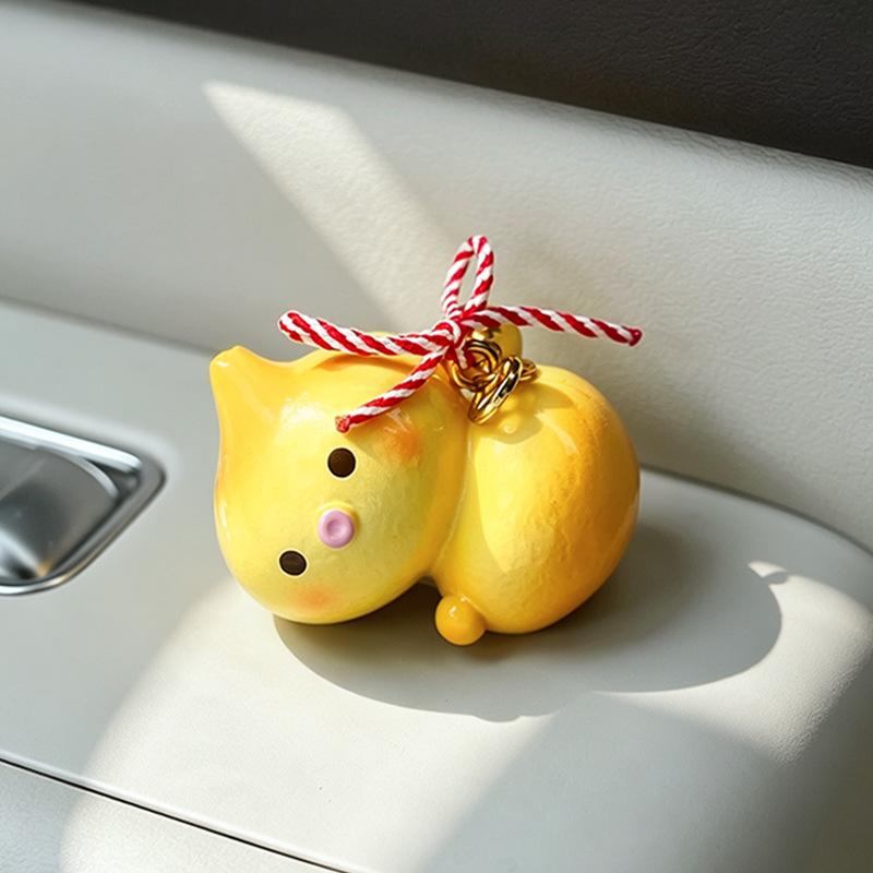 Xiao Fu Lu Car Reclining Figurine, Car Center Console Display Screen, Desktop Decoration, Office Desktop Ornament