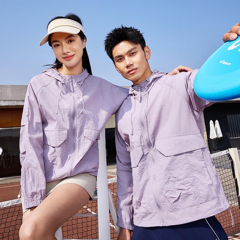 Outdoor functional sunscreen clothing for men and women, anti-splashing sunscreen clothing, light and breathable spring and summer tooling jacket