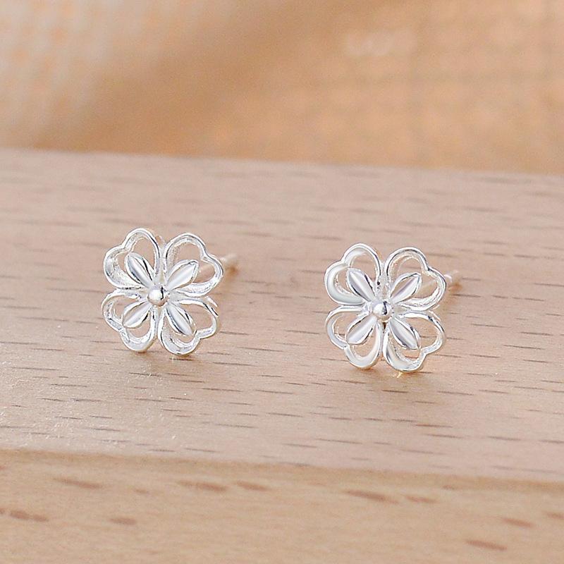 PONYKISS Tibetisches Silber Hohl Herz Blume Ohrstecker für Damen Romantische Pflanze Mode Leichter Luxus Accessoires