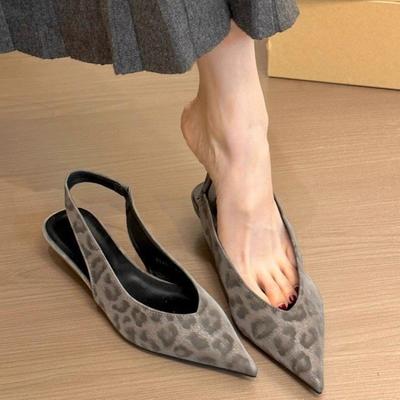 2025Neue Damenschuhe Mode Spitzzehensandalen Sexy Leopard Slingback-Sandalen 3cm Keilsandalen für Damen Leder Einzelne Schuhe