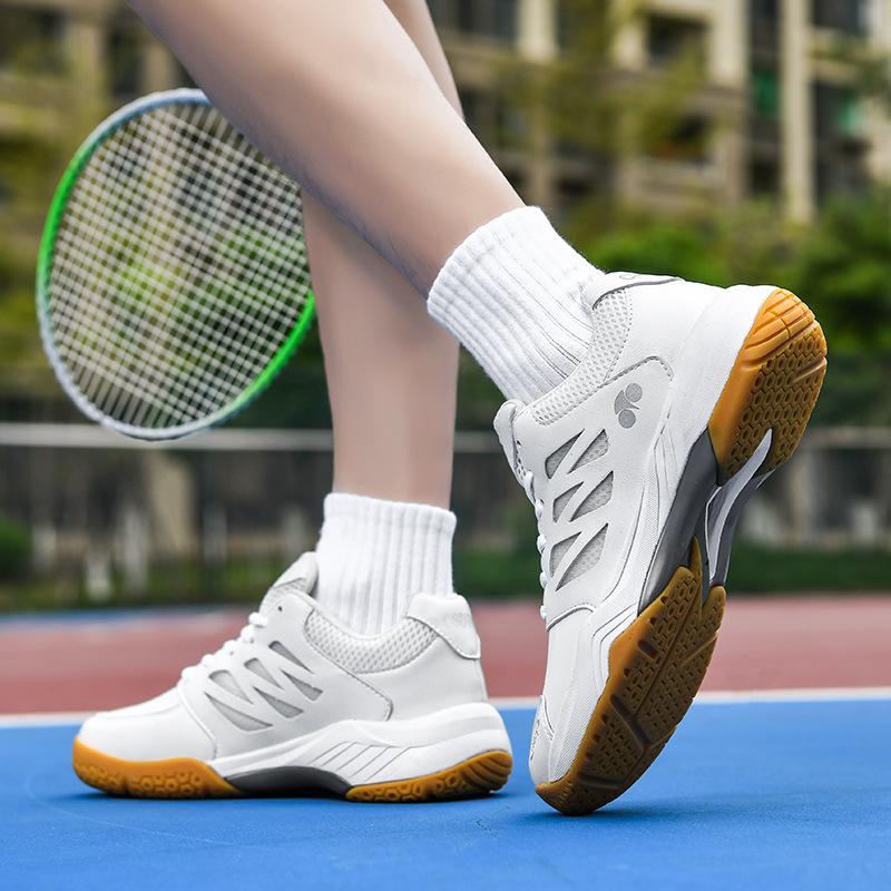 

Badminton shoes Professional shock absorption competition Non-slip men s and women s sports shoes Tennis badminton table tennis 35 белый