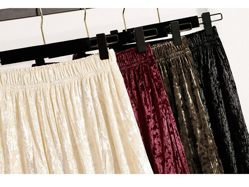 Pleated Velvet A-Line Skirt: Women's Versatile Mid-Length High-Waisted Slimming Style for Autumn and Winter