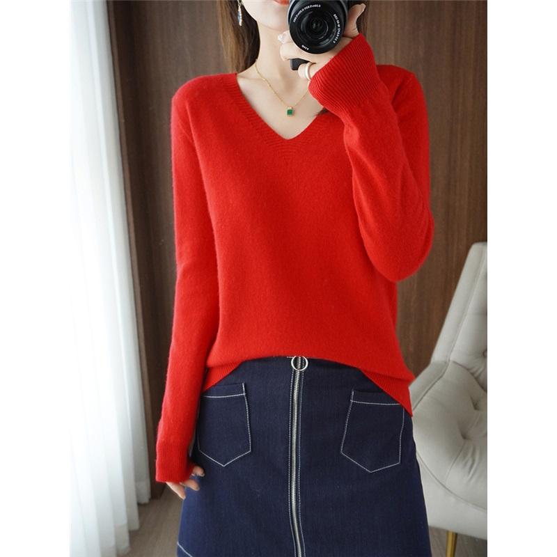 Women's Autumn And Winter Long Sleeved Knitted Top Base Shirt