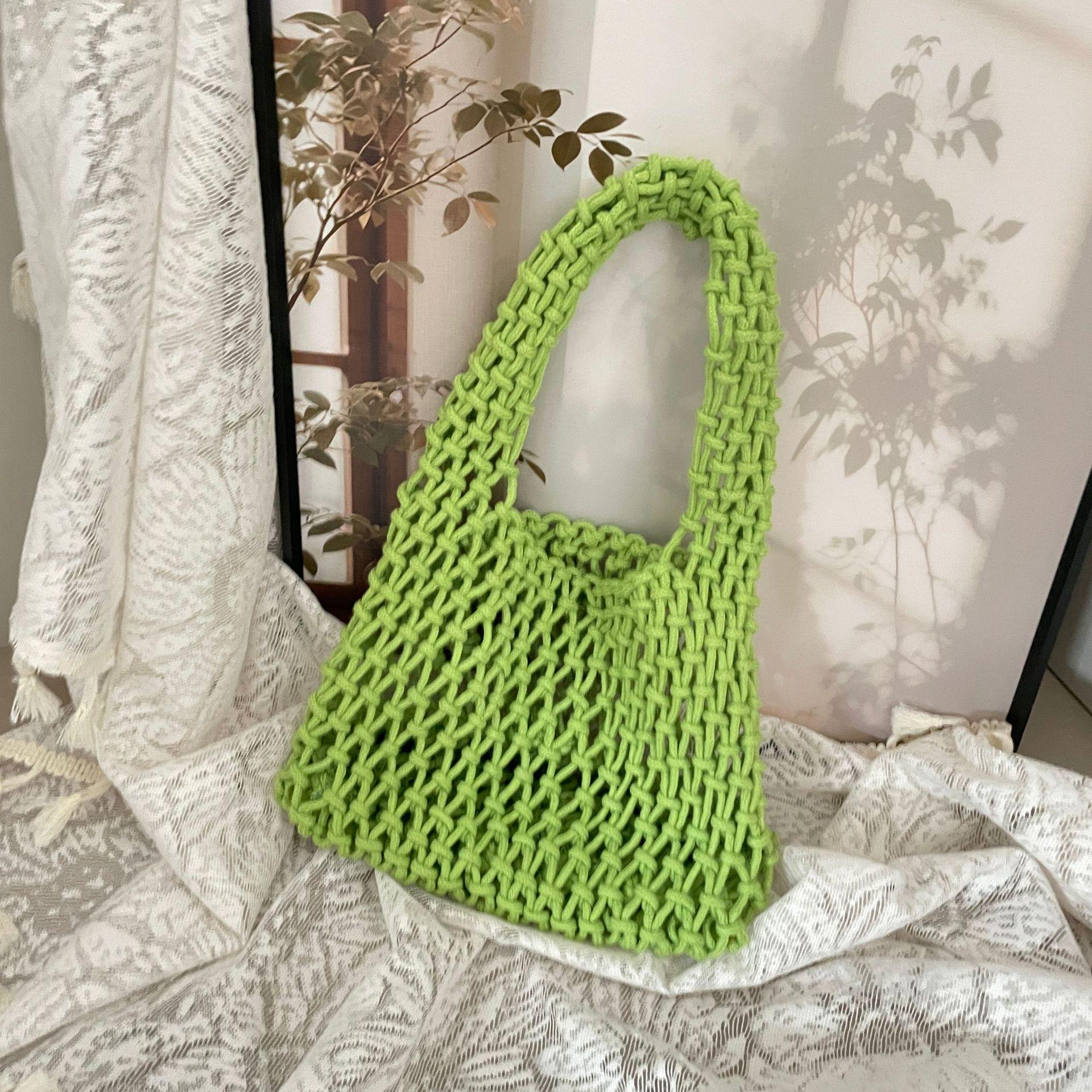 

Korean-Style Handmade Cotton Mesh Clutch: Fashionable, Versatile Beach Vacation Wristlet Bag