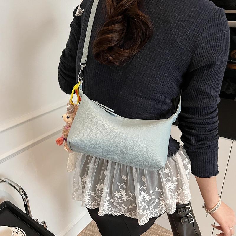 Small Bag Women's New Trendy Niche Simple Underarm Dumpling Bag Versatile Shoulder Messenger Bag