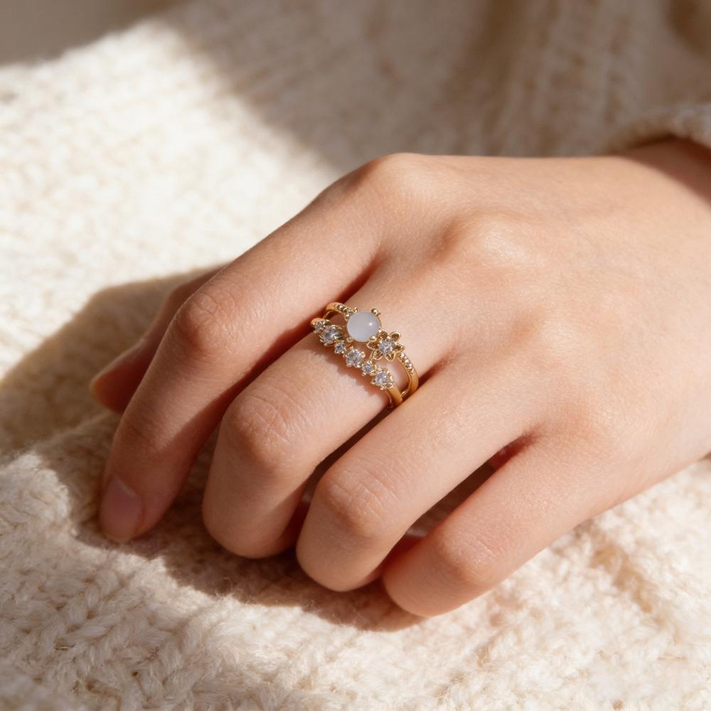 Lightweight Luxury Cat's Eye Rhinestone Golden Ring - Niche Fairy-like Design