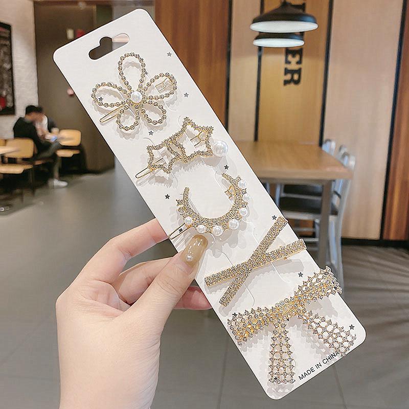 Women's Floral Pearl Hair Clip Accessory