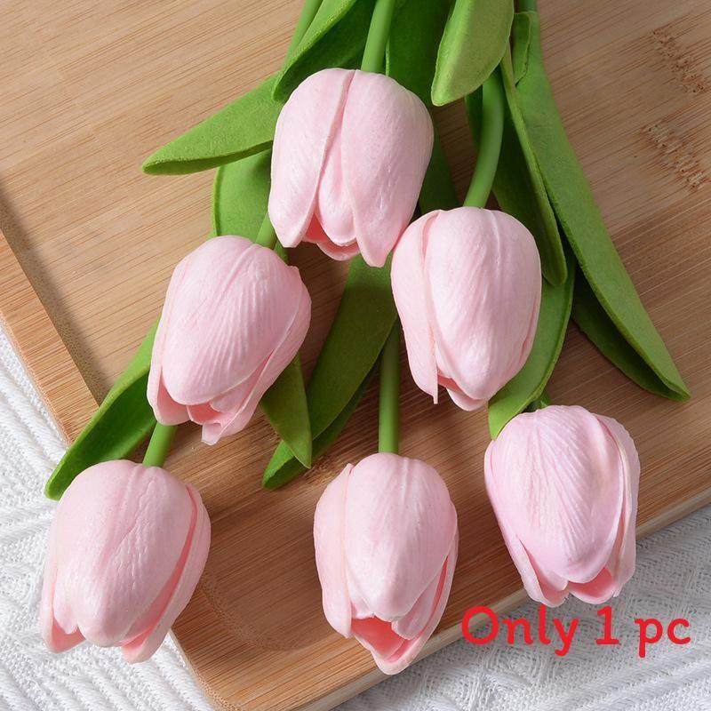 Artificial Realistic Plant Tulipa Gesneriana For Display And Decoration Event