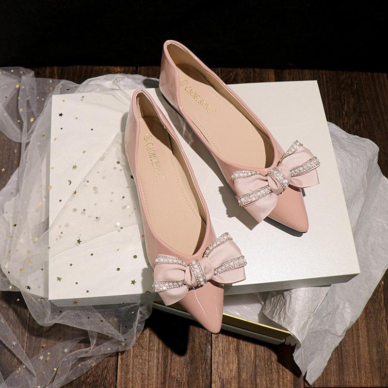 Fashion Pearl Beading Bowknot Women Flats Pointed Toe Japanned Leather OL Dress Shoes Woman Shallow Mouth Chaussures Femme Big Size 43
