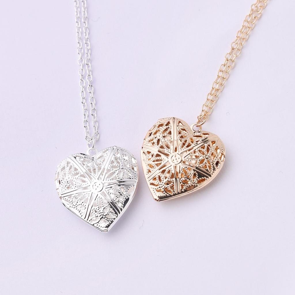 Love Can Be Opened Small Photo Korean Version Hollowed Out Women's Through Flower Peach Heart Shape Phase Box Necklace Alloy Sweater Chain