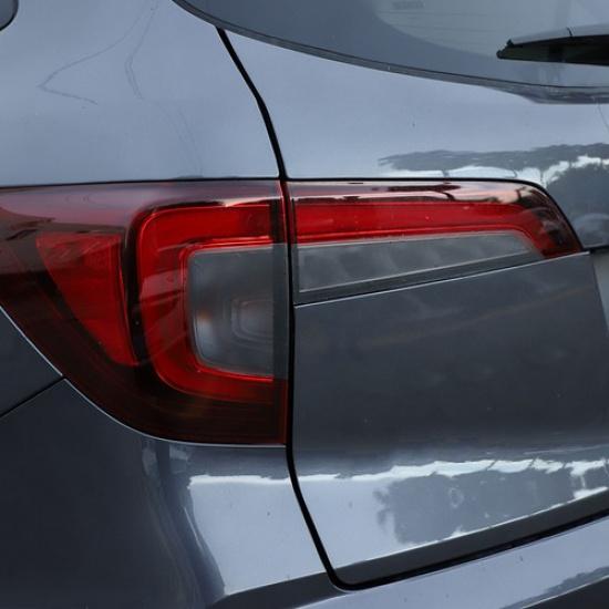 Pasuje na Honda Pilot 2016- Předřezaný kouřový tónovaný kryt zadního světla